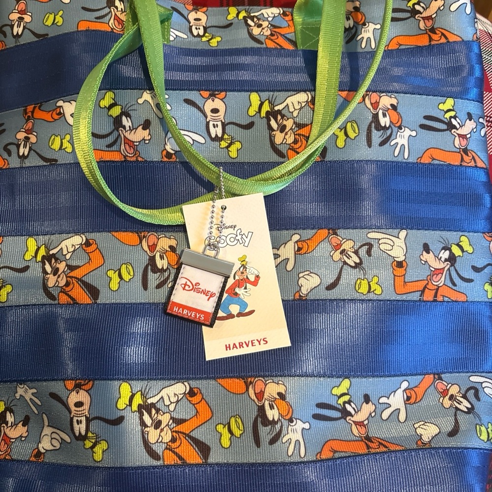Character Print Tote Bag in Blue and Green - Picture 4 of 8
